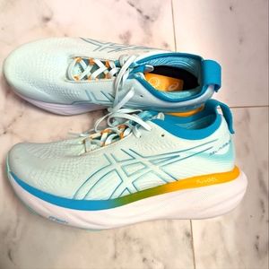 Wms Asics Nimbus 25 sz 8.5